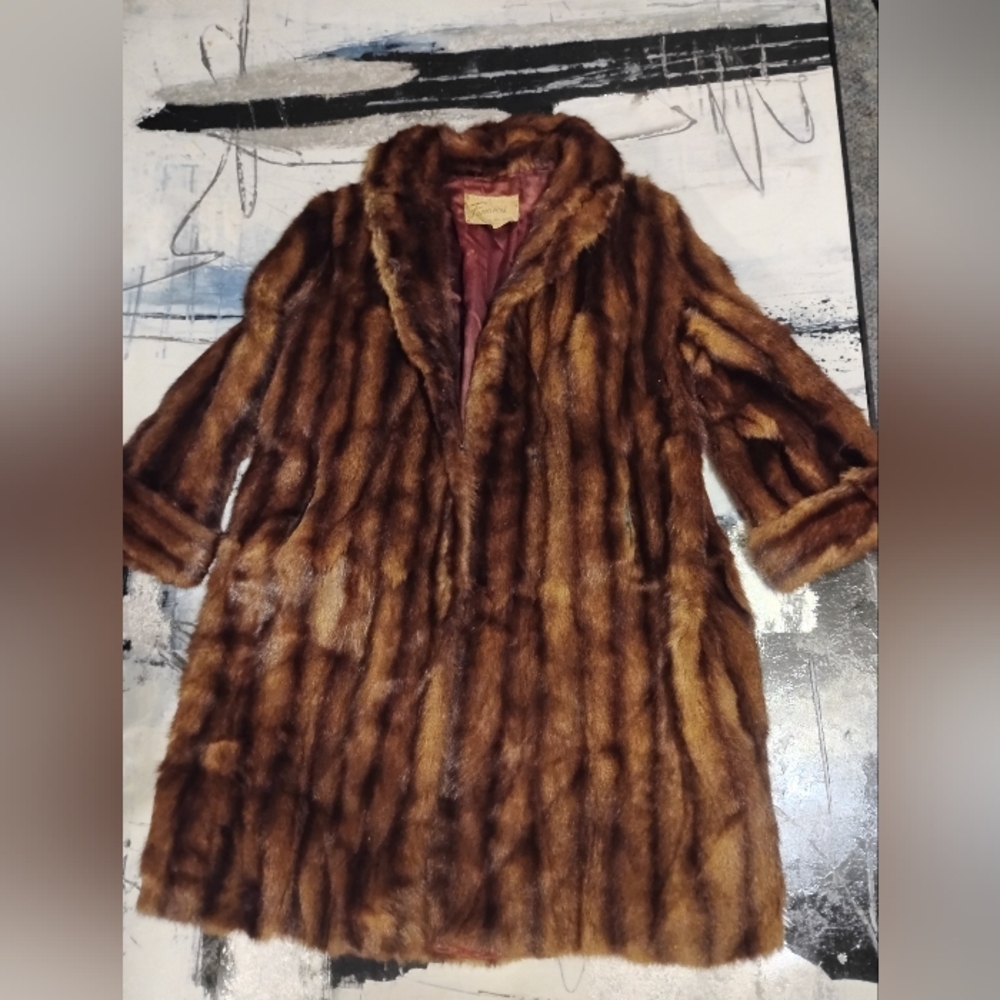 Genuine beaver fur !